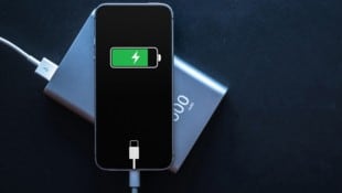 Lithium-Akkus gelten in der Luftfahrt zunehmend als Risiko.