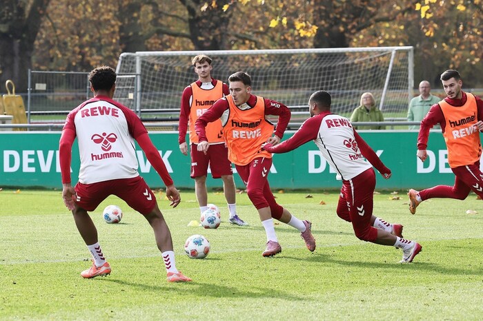 El Mala am Donnerstag beim Training in Köln.