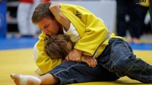 Thomas Grössig (gelb) und Pinzgau wollen den Finalsieg.