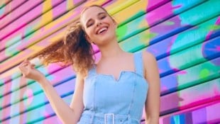 Sängerin Neiyla möchte mit ihrer neuen Single zeigen, dass Selbstliebe die stärkste Antwort auf ...