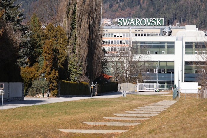 Die Wiege des Kristallkonzerns und der Standort Wattens sollen bleiben, lautet das Versprechen.