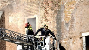 Der mittelalterliche Turm „Torre dei Conti“ in Rom könnte komplett einstürzen. Behörden prüfen ...