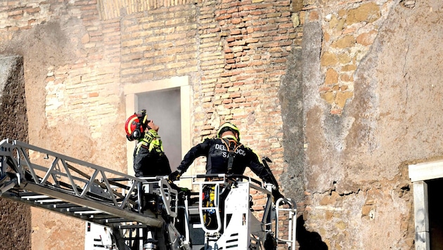 Der mittelalterliche Turm „Torre dei Conti“ in Rom könnte komplett einstürzen. Behörden prüfen ...
