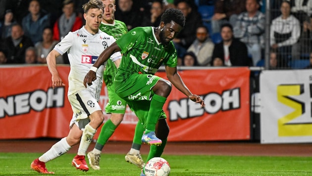 Das letzte Derby im vergangenen April gewann Lustenau (im Bild Jack Lahne gegen Raul Marte) mit ...