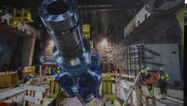 Aufgrund eines Isolationsfehlers beim Generator fällt das Kraftwerk Limberg III monatelang aus.