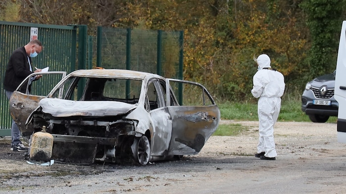 Einen Tag nach der Amokfahrt auf der französischen Atlantik-Insel Ile d‘Oléron hat der Fahrer im ...