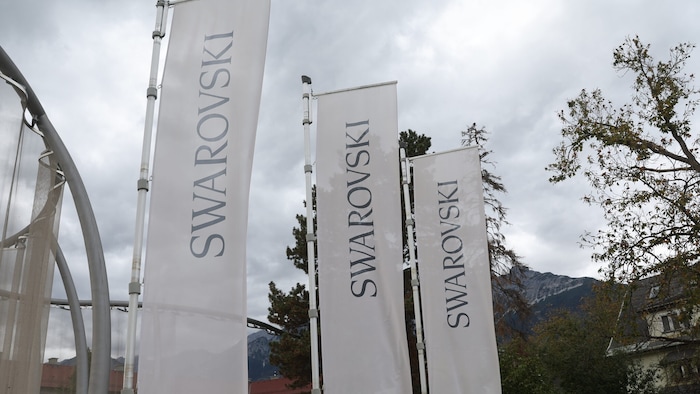 Swarovski reagierte jetzt auf die neu aufgekommenen Vorwürfe.