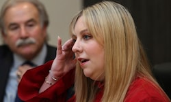 Die ehemalige Lehrerin „Abby“ Zwerner (28) erhob Klage gegen die stellvertretende Schulleiterin ...