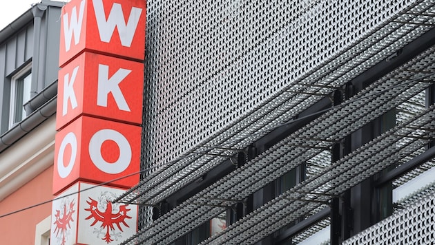 In der WK Tirol soll die Stimmung bei Mitarbeitern mies sein, nachdem ihre Lohnerhöhung gekappt ...