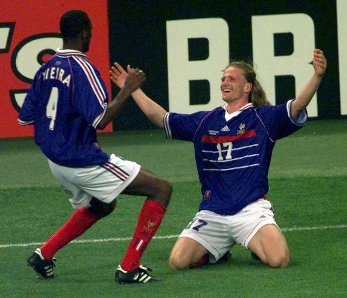 Mit Frankreich wurde Emmanuel Petit (r.) Welt- und Europameister.
