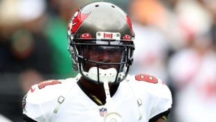 Ex-NFL-Star Antonio Brown ist in Dubai festgenommen und in die USA ausgeliefert worden.