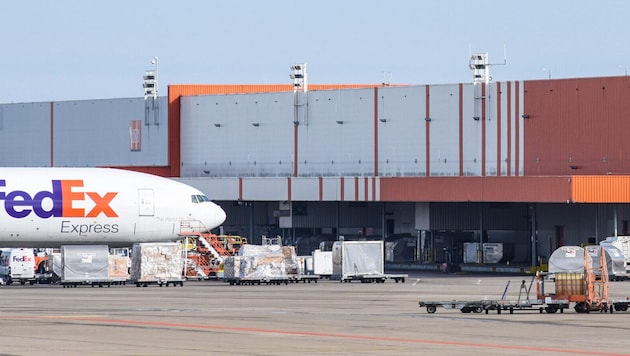 Am Freitag hat eine Drohne kurzzeitig den Luftverkehr im belgischen Lüttich lahmgelegt.