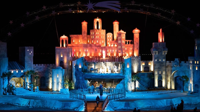 Das Winterwunder ist bis 4. Jänner 2026 zu bestaunen. Für das beeindruckende Bühnenbild ist ...