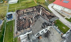 Aus der Vogelperspektive wird das Ausmaß der Zerstörung ersichtlich.