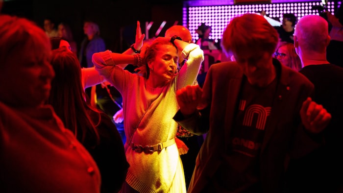 Die Tanzfläche war voll.