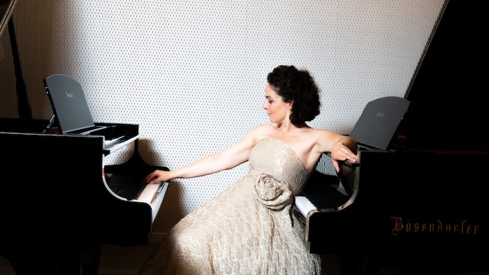 Andrea Linsbauer – eine virtuose Klangpoetin am Klavier