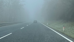 Ein unbeleuchtetes Heck erhöht die Gefahr eines Auffahrunfalls erheblich.