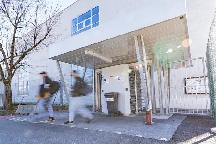 Bei Schichtwechsel in Wattens strömen längst keine Massen mehr aus dem Werksareal.