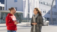 Betriebsratsvorsitzender Patrick Hamberger im Gespräch mit „Krone“-Redakteurin Claudia Thurner