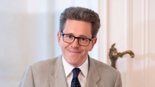 Wirtschaftskammer-Präsident Harald Mahrer kämpft nach der missglückten Lohndebatte um das ...