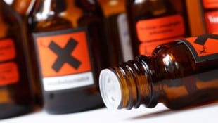 Dem Linienbuslenker wurde von zwei Männern Säure ins Gesicht gespritzt. 