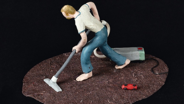 Kleine Miniaturfigürchen aus Knetmasse von Robert Adrian X zeigen all die Brotjobs, die er ...