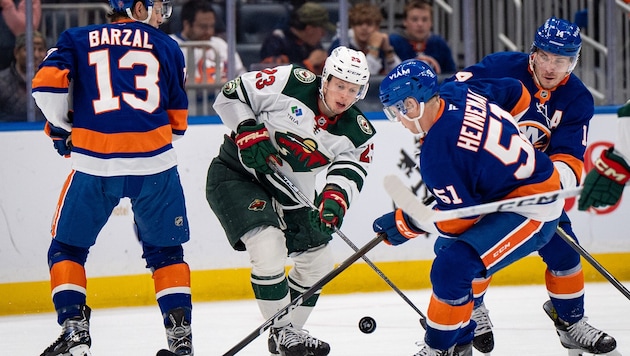 Marco Rossi (2. von li.)