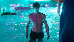 Staffel 2 beginnt mit viel Drama – James Beaufort (Damian Hardung) ist wegen des ...