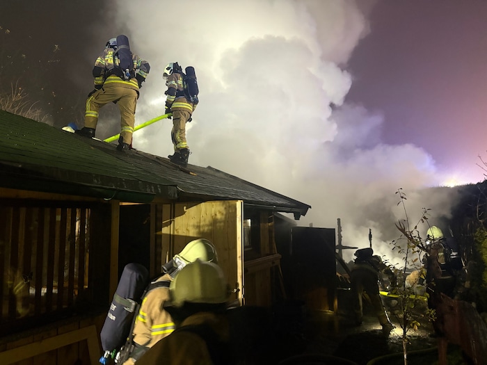 Gegen 8 Uhr beendete die Feuerwehr ihren Einsatz.