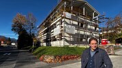 Vor einem Jahr kaufte Leeb das Telekom-Gebäude in Millstatt auf; jetzt wird es erneuert.