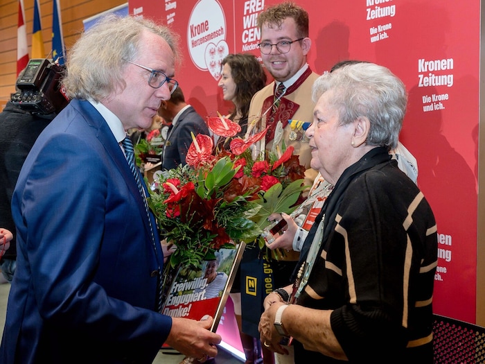 Sie hat schon vielen Menschen geholfen. Waltraude Izaak leistet Großartiges im Themenbereich der ...