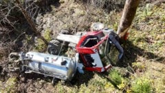 Der Landwirt hatte Glück, dass eine Baumgruppe den Absturz stoppte.