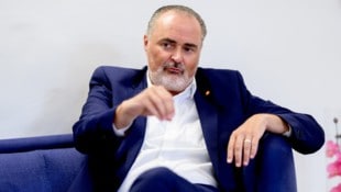 Der Landeshauptmann ist nach seiner zehnten Operation bereit, mit aller Kraft weiter für das ...