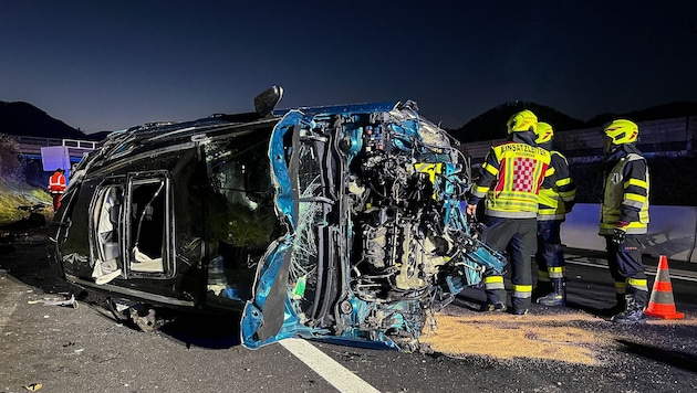 Der Pkw überschlug sich mehrmals.