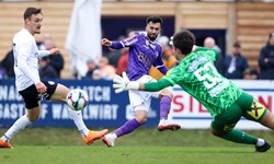 Austria Salzburg (Mitte Tolga Günes) verlor gegen Sturm II. 