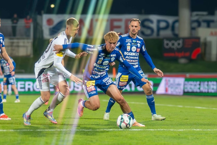 Max Hennig feierte seine Tor-Premiere.