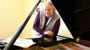 Johannes Brummer, der mit Wissen, Können und Leidenschaft für die Musik und die Musikszene aktiv ...