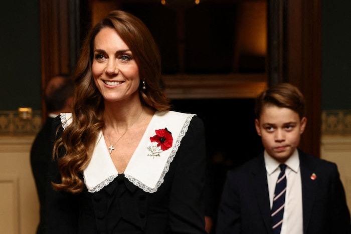 Prinzessin Kate und Prinz George bei ihrer Ankunft in Royal Albert Hall