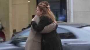 Prinzessin Eugenie und Prinzessin Beatrice spenden sich gegenseitig Trost in diesen schwierigen ...