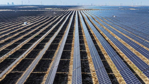 Eine Photovoltaik-Anlage in Lingwu in der nordchinesischen Region Ningxia