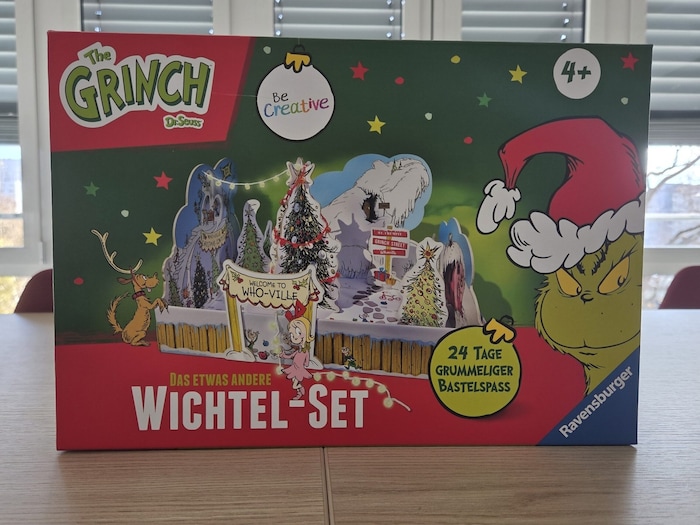 Spaß für Bastler – kann man den grünen Grummel auf den Geschmack von Weihnachten bringen?