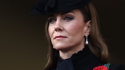 Prinzessin Kate beobachtet die Zeremonie gemeinsam mit Königin Camilla auf dem Balkon des ...