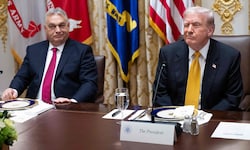 Viktor Orbán und Donald Trump bei ihrem Gespräch im Weißen Haus