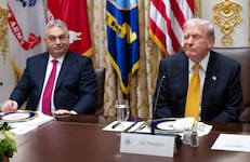 Viktor Orbán und Donald Trump bei ihrem Gespräch im Weißen Haus