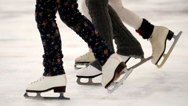 Ob kunstvoll oder einfach zum Vergnügen: Eislaufen ist und bleibt ein beliebter Wintersport in ...