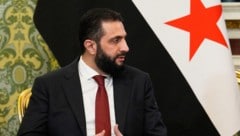 Syriens Präsident Ahmed al-Sharaa ist bereits mindestens zweimal im Fokus von IS-Mitgliedern ...