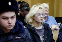 Diana Loginows Anti-Putin-Song ging viral – nun hat die junge Frau Ärger mit der russischen ...