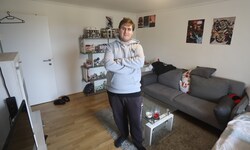 Lukas Ricker in seiner Wohnung nahe seines Arbeitsplatzes