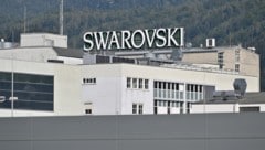 In den vergangenen Jahren mussten am Tiroler Stammsitz des Weltkonzerns Tausende Mitarbeiter ...