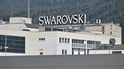 In den vergangenen Jahren mussten am Tiroler Stammsitz des Weltkonzerns Tausende Mitarbeiter ...